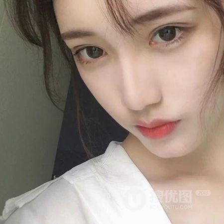 仙气十足的长发女生唯女生生头像图片