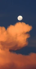 唯美的天空满月高清手机壁纸