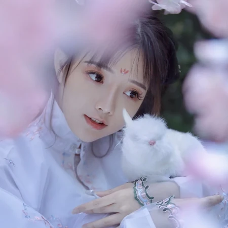 仙气满满的古风女生头像