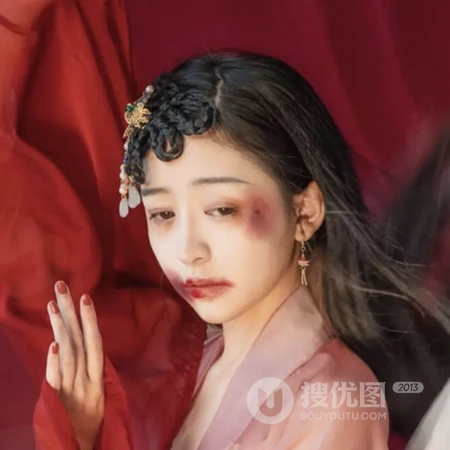充满异域风情的女生头像图片