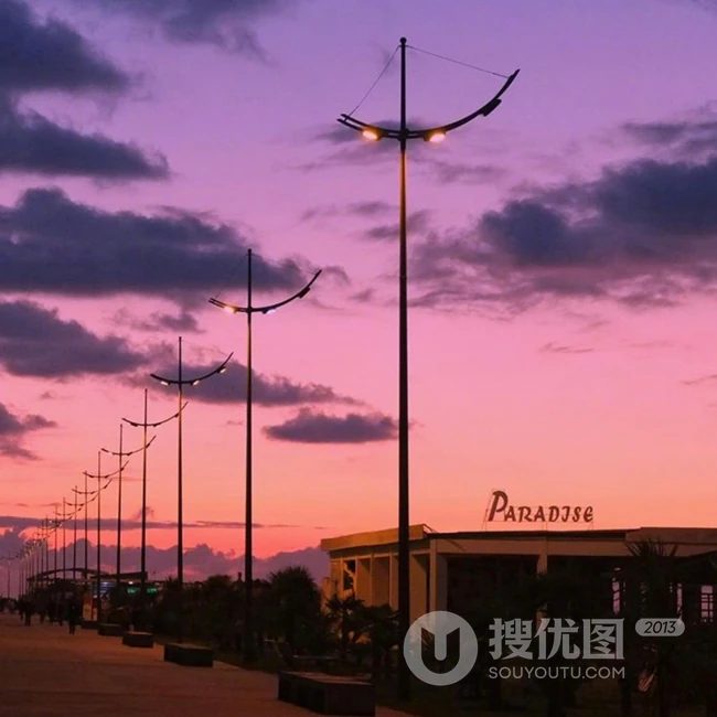 一天中最美的太阳，紫色的天空夕阳唯美图片 第1张
