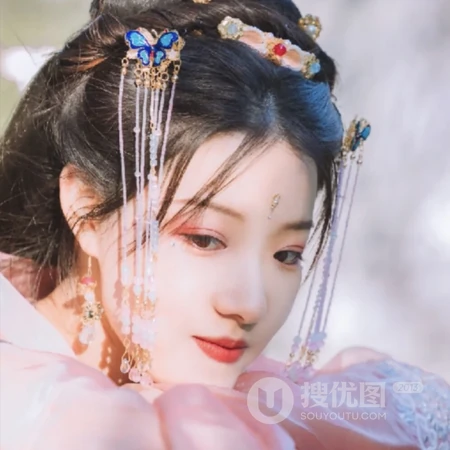 不食人间烟火的古风女生头像4月15日推荐