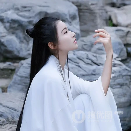 不食人间烟火的古风女生头像4月15日推荐