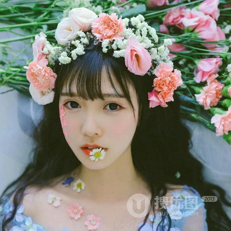 头戴花环的女生个性头像，人如花美