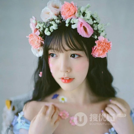头戴花环的女生个性头像，人如花美