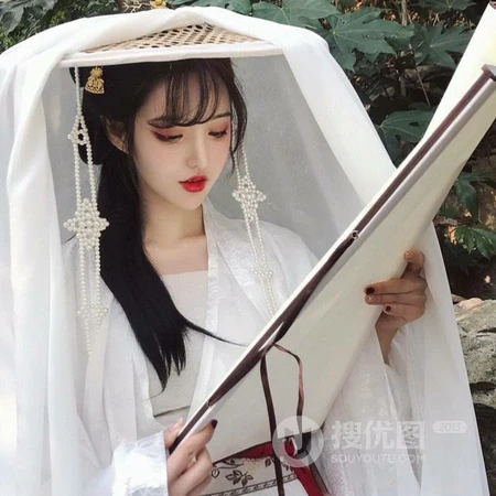 文雅书香气的古风女生