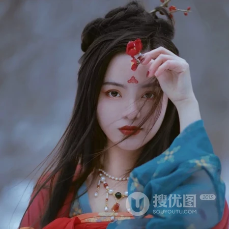 盛世美颜的红衣古风女生头像推荐