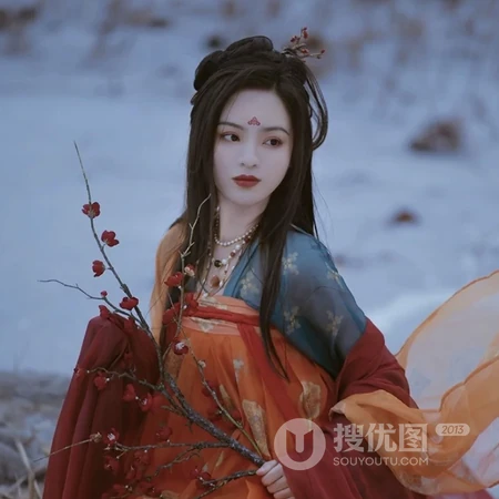 盛世美颜的红衣古风女生头像推荐