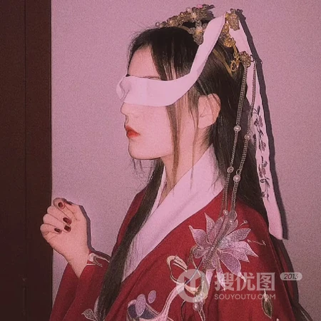 飘带遮眼穿新娘装的柔美古风女生头像
