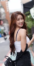 蔡卓宜气质图片，马来西亚女星蔡卓宜肩带背心系列气质图片