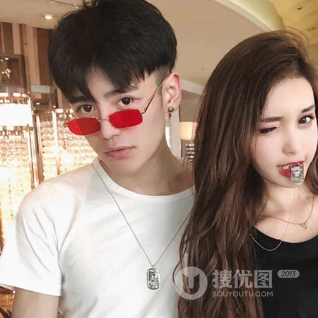 看上去很舒服的年轻情侣自拍头像两人一对推荐