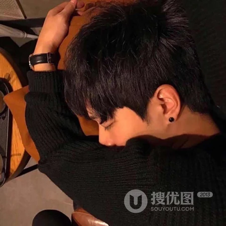 看上去很舒服的年轻情侣自拍头像两人一对推荐
