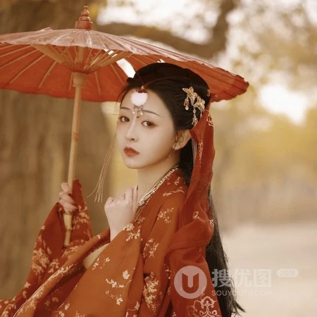 油伞难遮盛世美颜，冷酷绝美古风红衣女子唯美头像图片