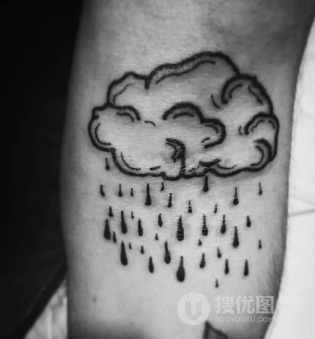 唯美下雨纹身图案，关于天气的男生纹身图案，有云朵，有雨滴 第5张