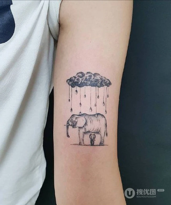 唯美下雨纹身图案，关于天气的男生纹身图案，有云朵，有雨滴 第6张