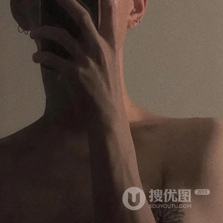 秀腹肌的健身型男个性头像，霸气肌肉男头像图片
