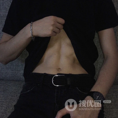 秀腹肌的健身型男个性头像，霸气肌肉男头像图片