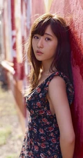 21岁童颜身形匀称白皙女生浅川梨奈气质写真图片集