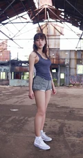 21岁童颜身形匀称白皙女生浅川梨奈气质写真图片集