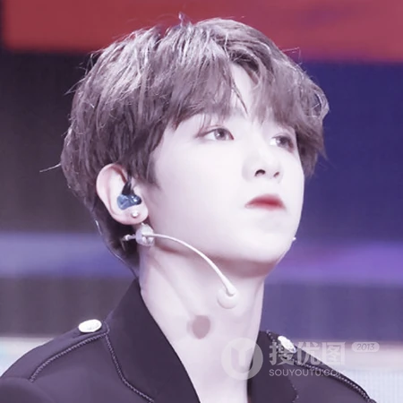 明星王一博，肖战，易烊千玺等明星帅气的粉色头像图片