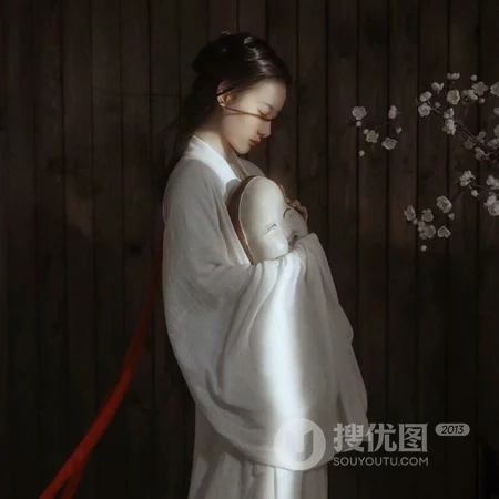 古风一缕白衣仙气十足的美人小众QQ头像图片