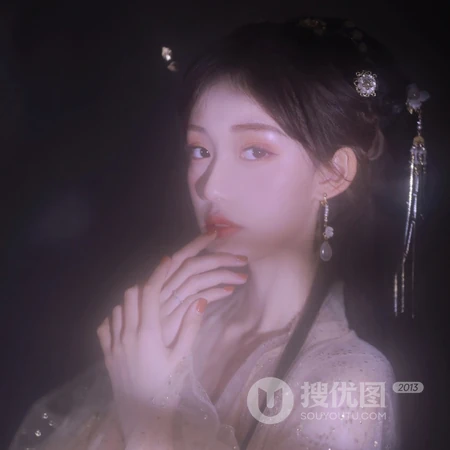 人面桃花，绝美仙气古风女生小众个性头像推荐