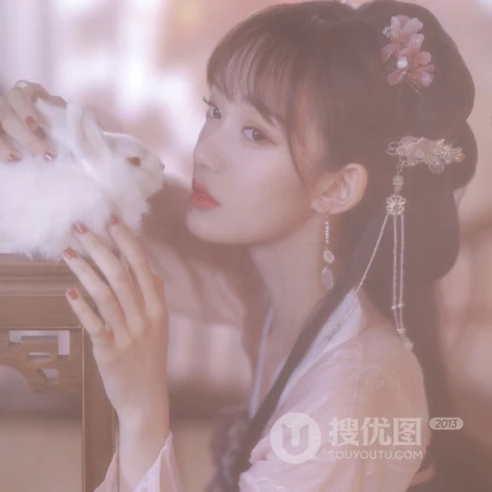 人面桃花，绝美仙气古风女生小众个性头像推荐