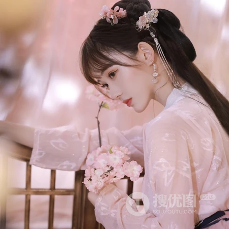 人面桃花，绝美仙气古风女生小众个性头像推荐