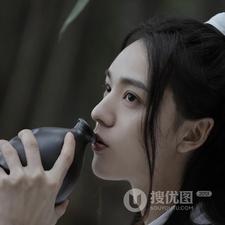 白衣洒脱的古风美男cosplay古风头像