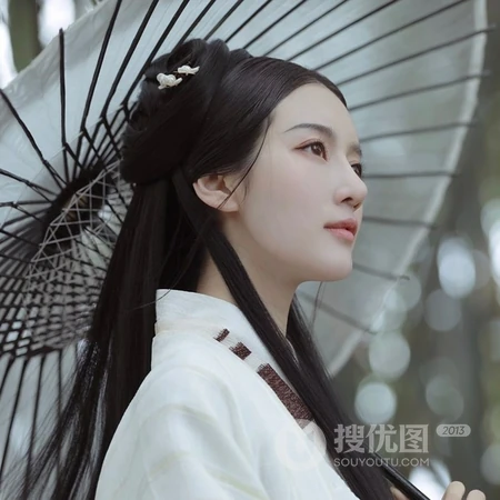 竹林中的白衣侠女头像，仙气飘飘，真美！