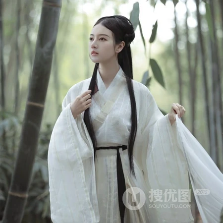 竹林中的白衣侠女头像，仙气飘飘，真美！