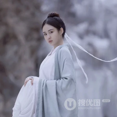 高逼格古风汉服女生侠客行，英姿飒爽的古风女生头像