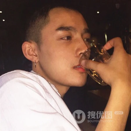 搜优图喊你换头像了，来看看这组好看的男生头像