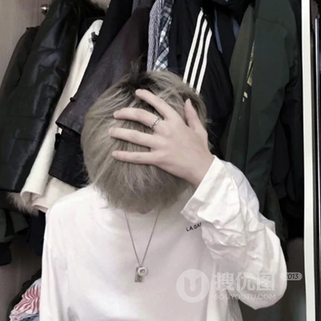 酷酷爱运动的男生适合的微信头像