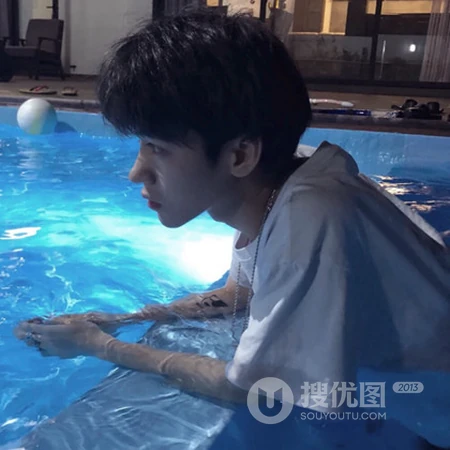 失恋了表达心情的男生微信头像