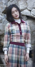 周依然清爽怡人户外踏青独家花絮写真大片