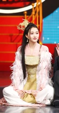 古装美人关晓彤多套古装造型舞台照片，美人起舞，曼妙多姿