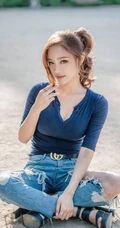 南韩绝美网拍女生佳人Ssovely紧身衣，牛仔裤系列写真图集（一）