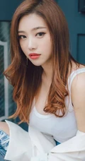 南韩绝美网拍女生佳人Ssovely紧身衣，牛仔裤系列写真图集（一）