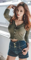 南韩绝美网拍女生佳人Ssovely紧身衣，牛仔裤系列写真图集（一）