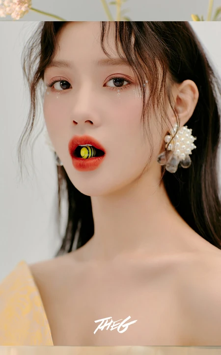 火箭少女101三大女生高颖浠，吕小雨，陈意涵合拍写真图片集