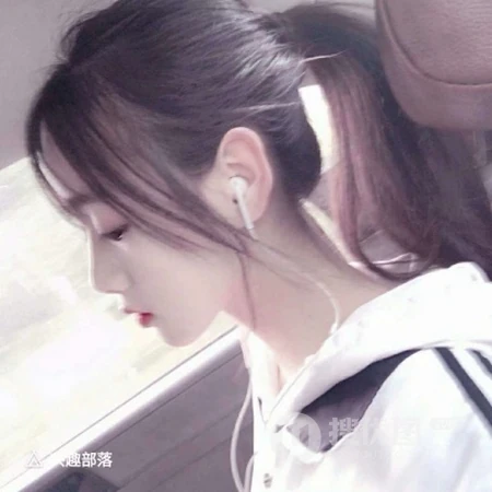 金发女生，颜值高很特别的女生QQ头像图片