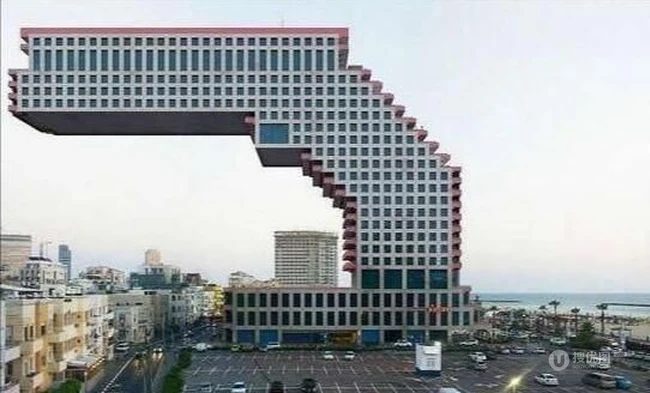 MC造型的高楼大厦，建筑的设计师一定是个忠实mc玩家