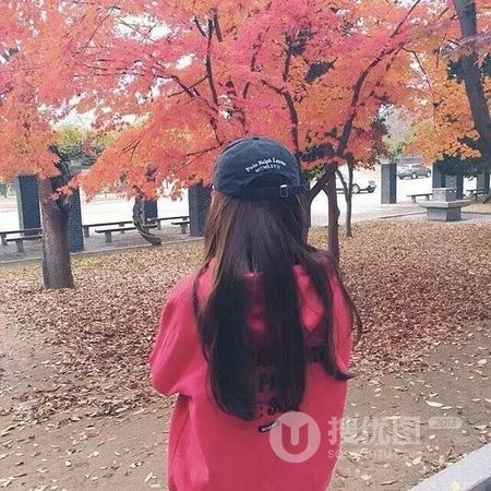 戴鸭舌帽的高冷女生头像5.6更新推荐