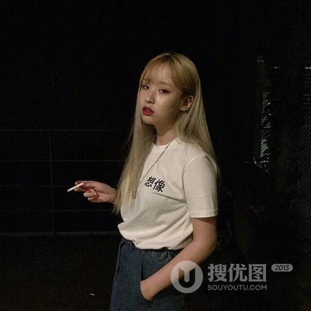 狂拽高逼格的韩系长发女生微信头像图片