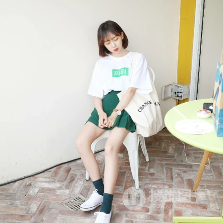 高冷伤感的长发女生心情头像