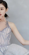 张天爱美背动人气质肩带蓬蓬银裙礼服写真图片