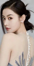 张天爱美背动人气质肩带蓬蓬银裙礼服写真图片