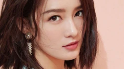 美女李沁纯美写真活脱脱一个邻家小姐姐