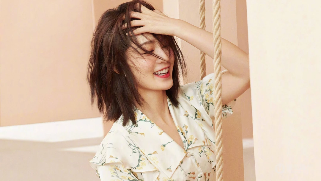 美女李沁纯美写真活脱脱一个邻家小姐姐